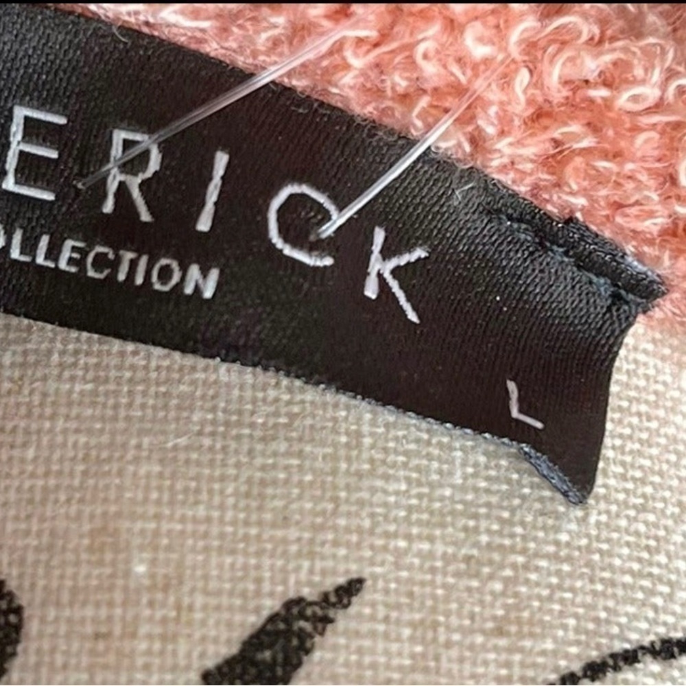 Open front Robe by Maverick the Collection nwt size large - Picture 3 of 5